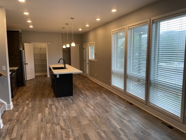 338 Mt Hope Avenue Rochester, NY 14620 - Photo 4 of 22