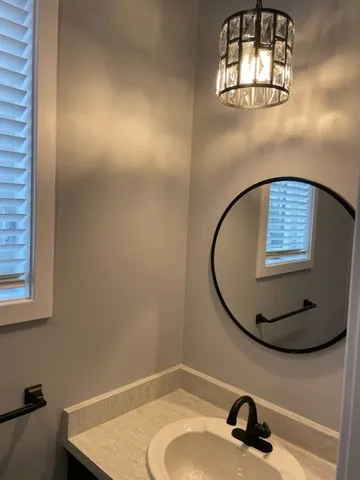 $2,600 | 338 Mt Hope Avenue, Rochester, NY 14620