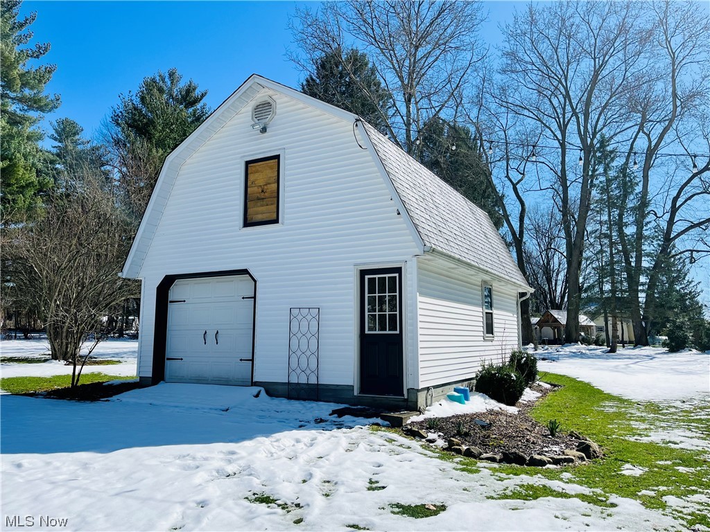 13655 Spring Street Burton, OH 44021 - Photo 17 of 48 Gallery Image 17