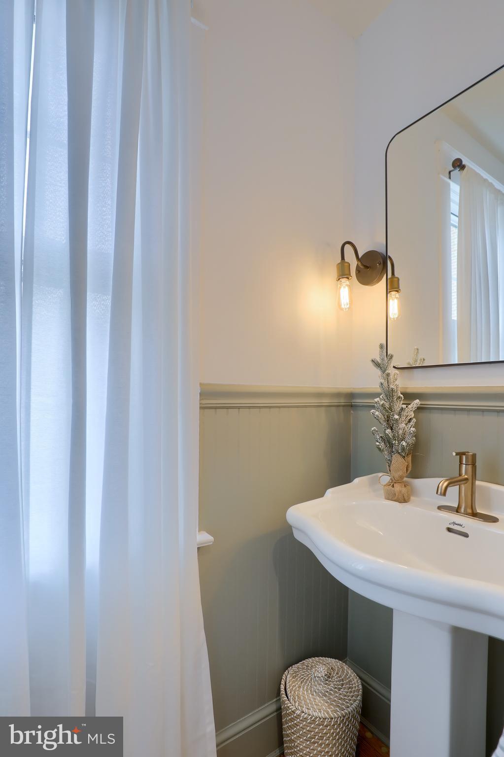 22 East 2nd Avenue Lititz, PA 17543 - Photo 14 of 24 Gallery Image 14