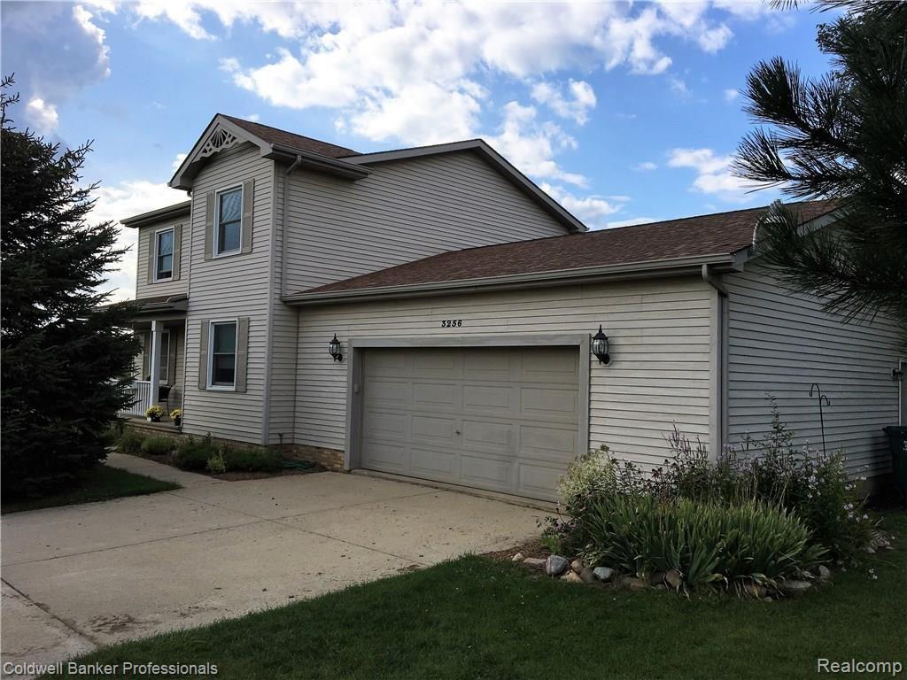 3256 Davis Lake Road Lapeer, MI 48446 - Photo 3 of 61 IMG_1402 (2).JPG