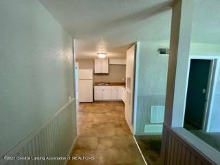 5133 Old Lansing Road Lansing, MI 48917 - Photo 5 of 17 IMG_9213