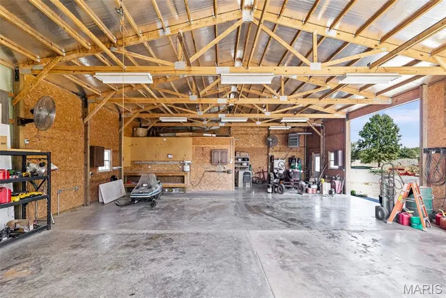 $1,100,000 | 5238 Woodhaven Road, Pinckneyville, IL 62274