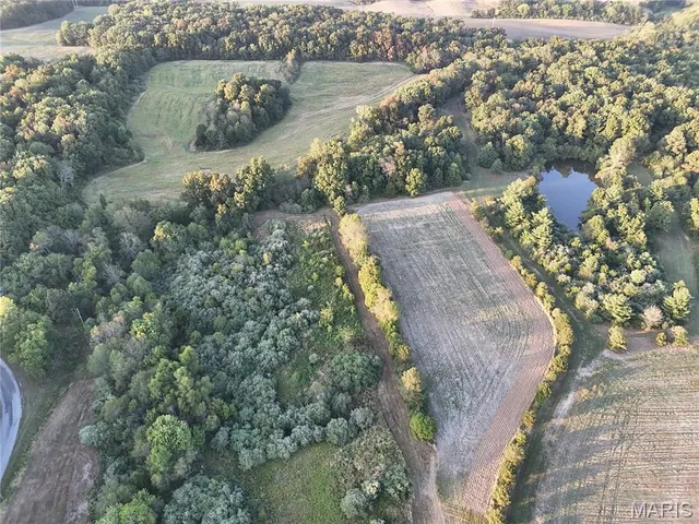 $1,100,000 | 5238 Woodhaven Road, Pinckneyville, IL 62274