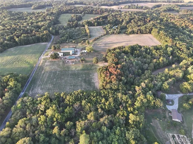 $1,100,000 | 5238 Woodhaven Road, Pinckneyville, IL 62274