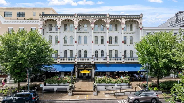 $1,000,000 | 19 Washington Street, Unit 354 B3, Saratoga Springs, NY 12866