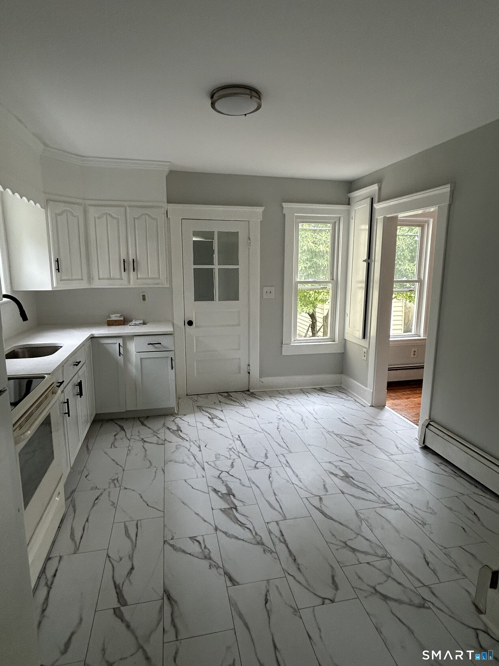 53 Park Road Hamden, CT 06517 - Photo 4 of 12 Gallery Image 4