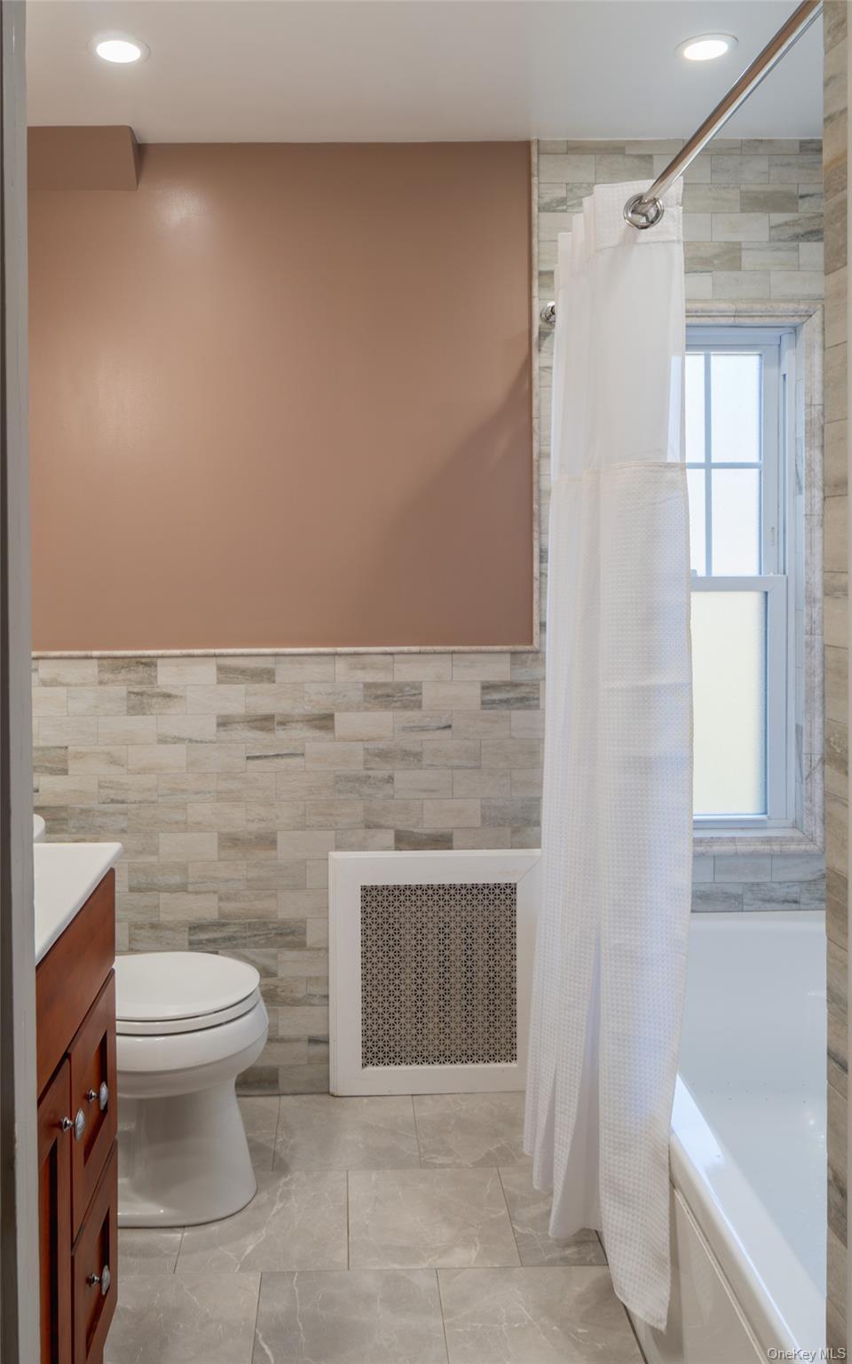 5 Rutgers Place Hartsdale, NY 10530 - Photo 18 of 25