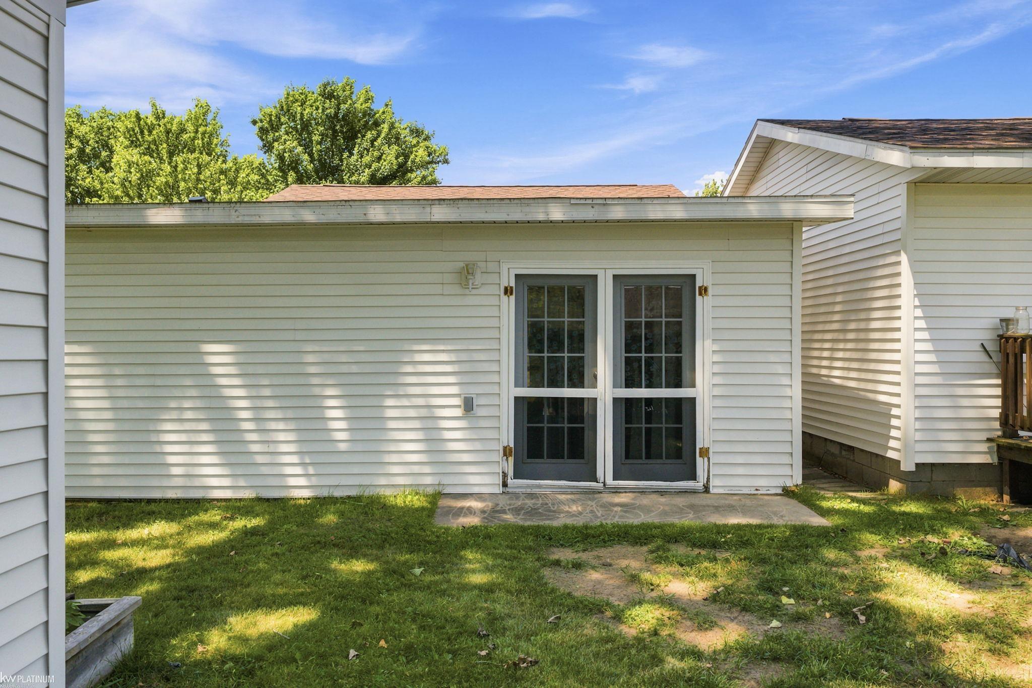 5469 Parker Road Fort Gratiot, MI 48059 - Photo 31 of 32