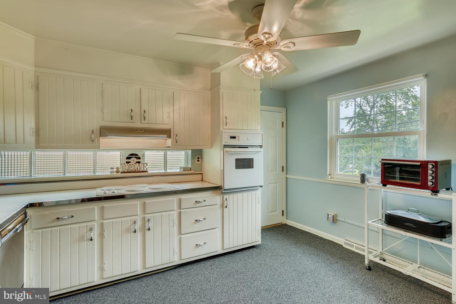 931 Cromwell Bridge Road Baltimore, MD 21286 - Photo 10 of 28 Gallery Image 10