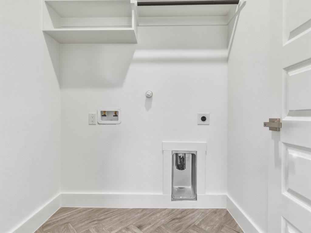 1412 Ridgeview Circle Granbury, TX 76048 - Photo 9 of 20 a view of an empty room