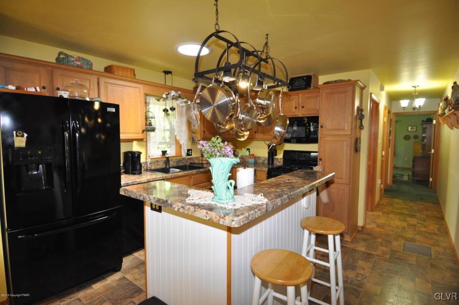 115 Smith Road Jim Thorpe, PA 18229 - Photo 4 of 6 Gallery Image 4