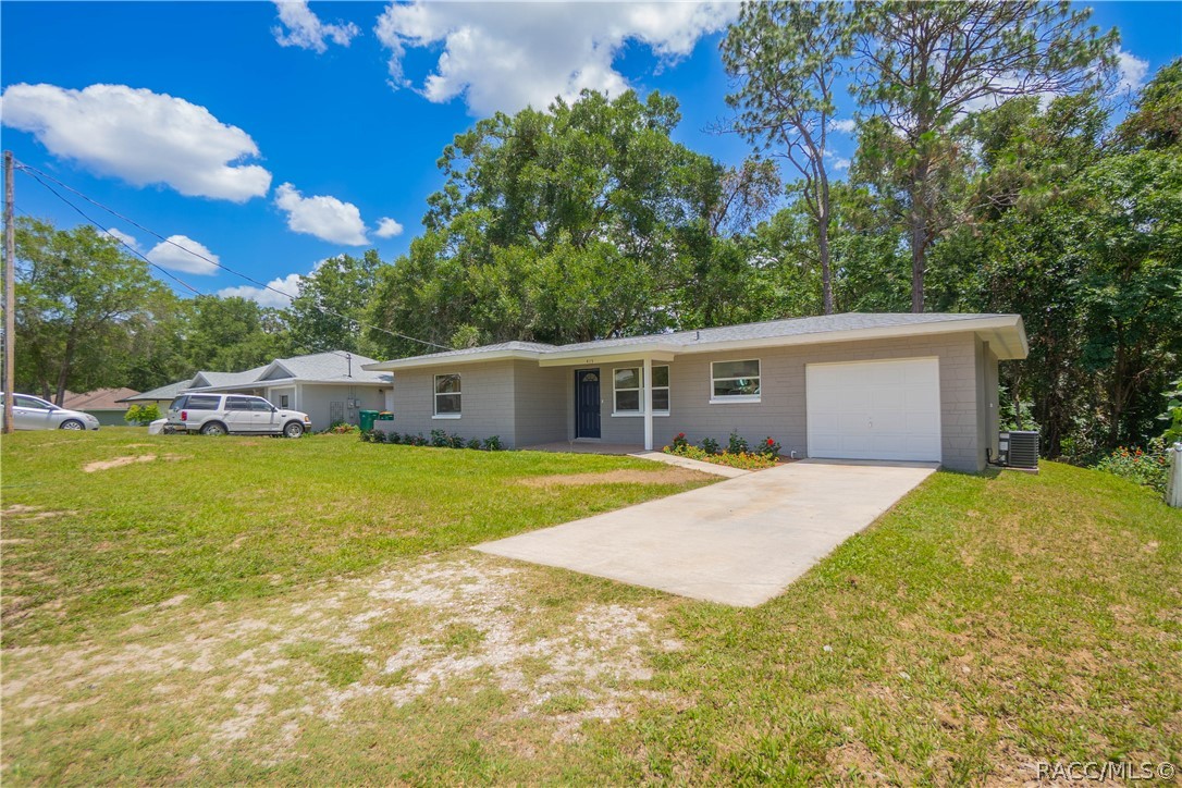 415 Poplar Street Inverness, FL 34452 - Photo 2 of 27