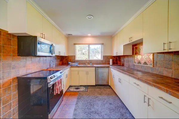 $1,950,000 | 1377 Knoll Road, Redlands, CA 92373