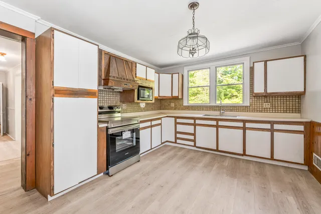 $675,000 | 251 North North High Street, Bridgton, ME 04009