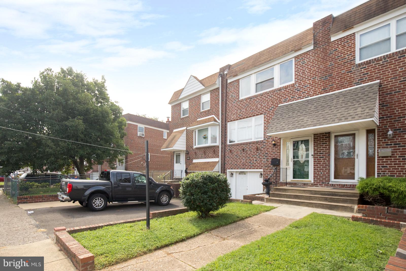 3120 Holly Road Philadelphia, PA 19154 - Photo 1 of 49