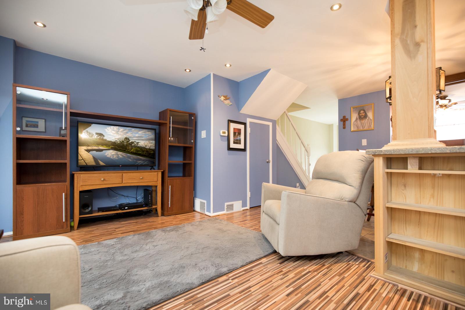 3120 Holly Road Philadelphia, PA 19154 - Photo 14 of 49