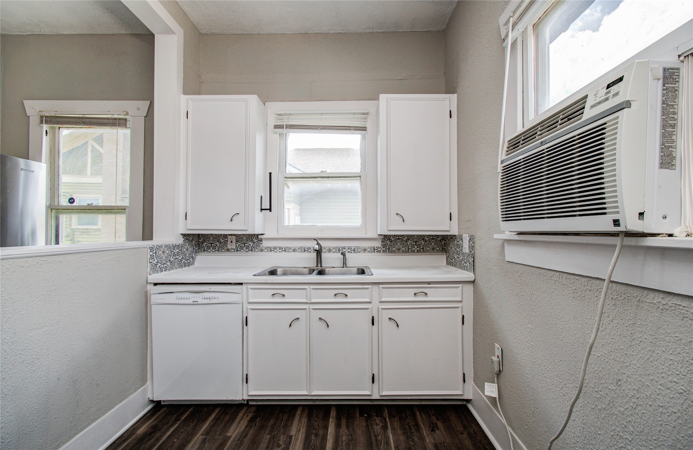 901 Boundary Street Houston, TX 77009 - Photo 15 of 31