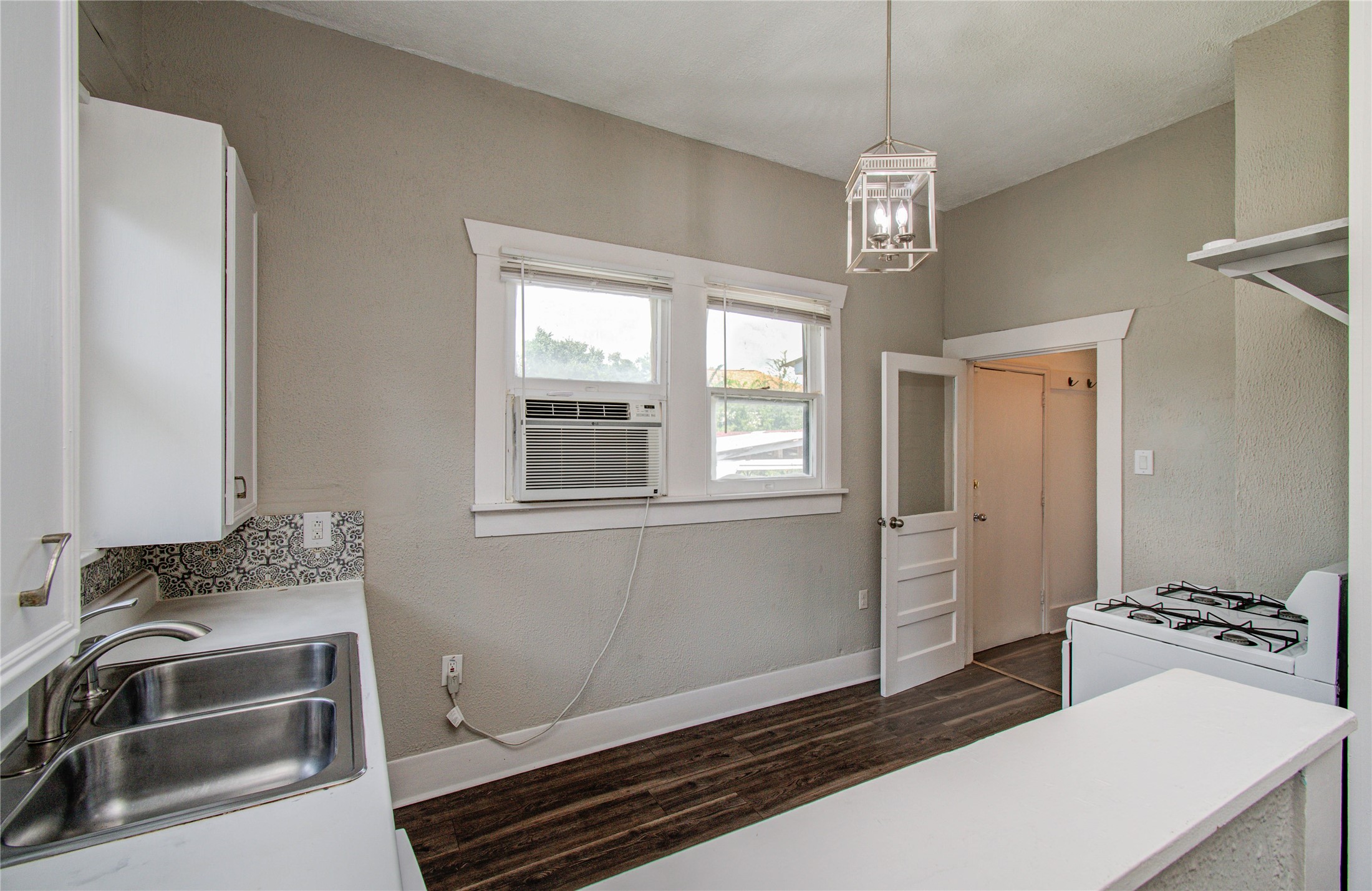 901 Boundary Street Houston, TX 77009 - Photo 16 of 31