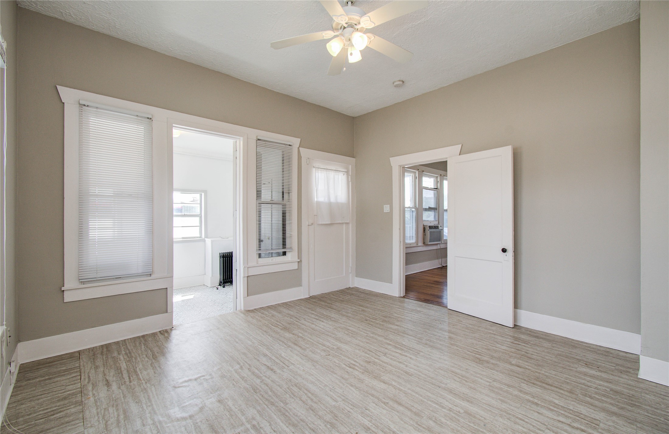 901 Boundary Street Houston, TX 77009 - Photo 24 of 31