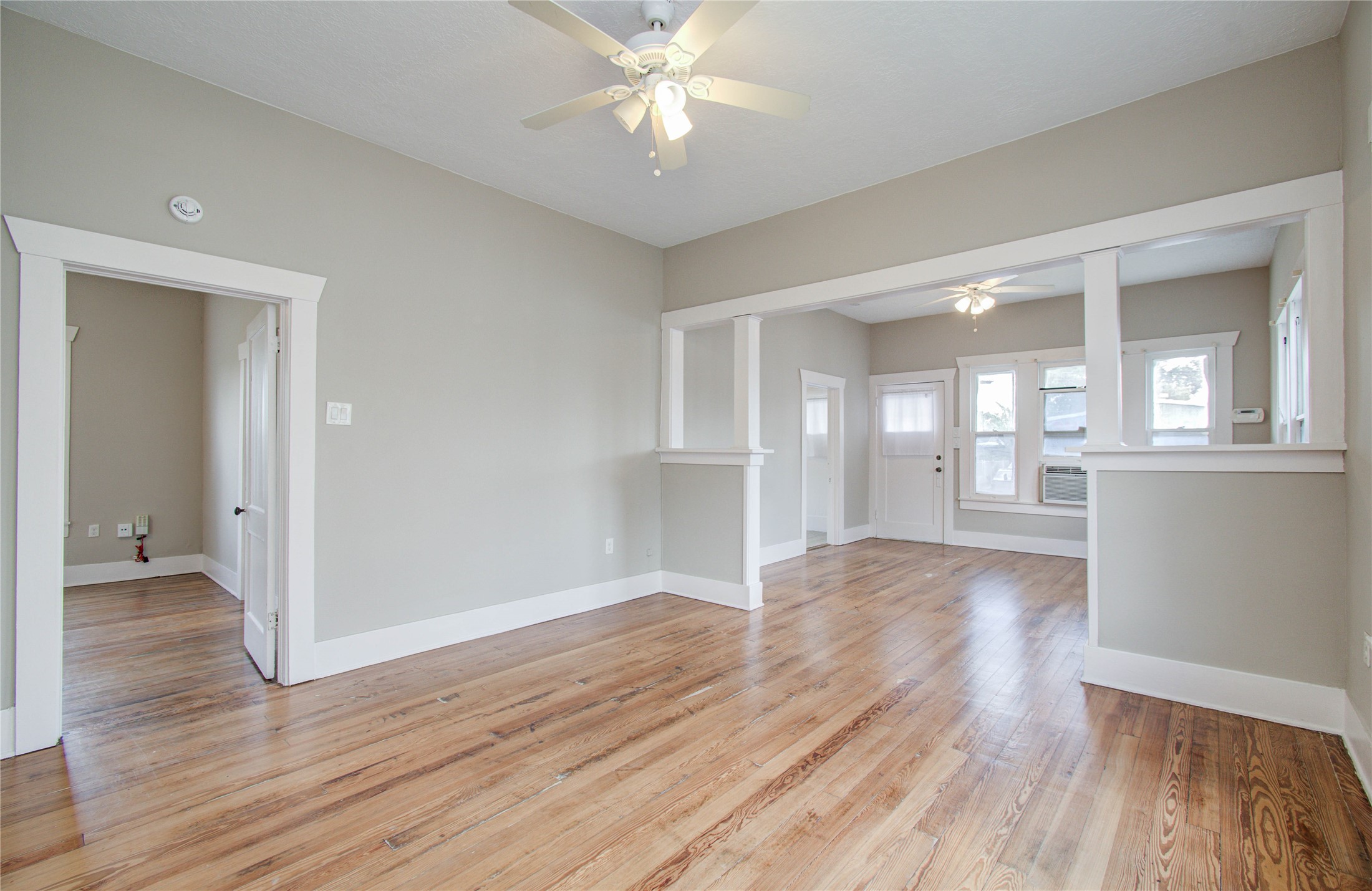 901 Boundary Street Houston, TX 77009 - Photo 8 of 31