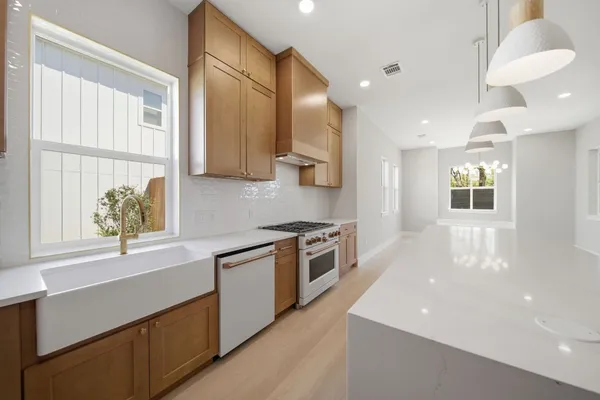 $819,900 | 8714 Scrub Oak Vw Drive, Tomball, TX 77375