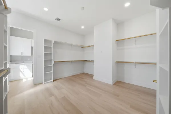 $819,900 | 8714 Scrub Oak Vw Drive, Tomball, TX 77375