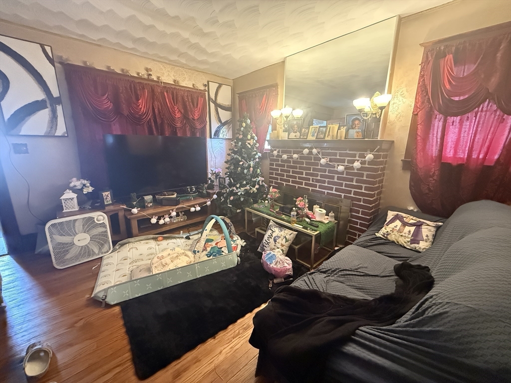 119-121 Middlesex Street Springfield, MA 01109 - Photo 19 of 31
