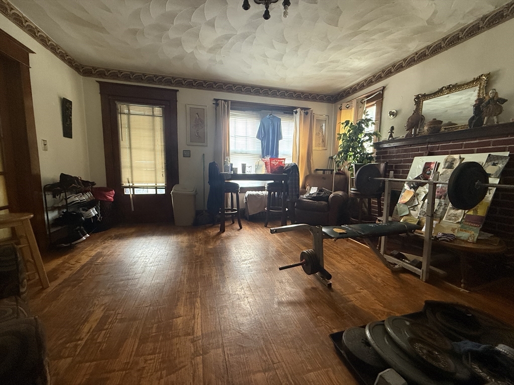 119-121 Middlesex Street Springfield, MA 01109 - Photo 8 of 31