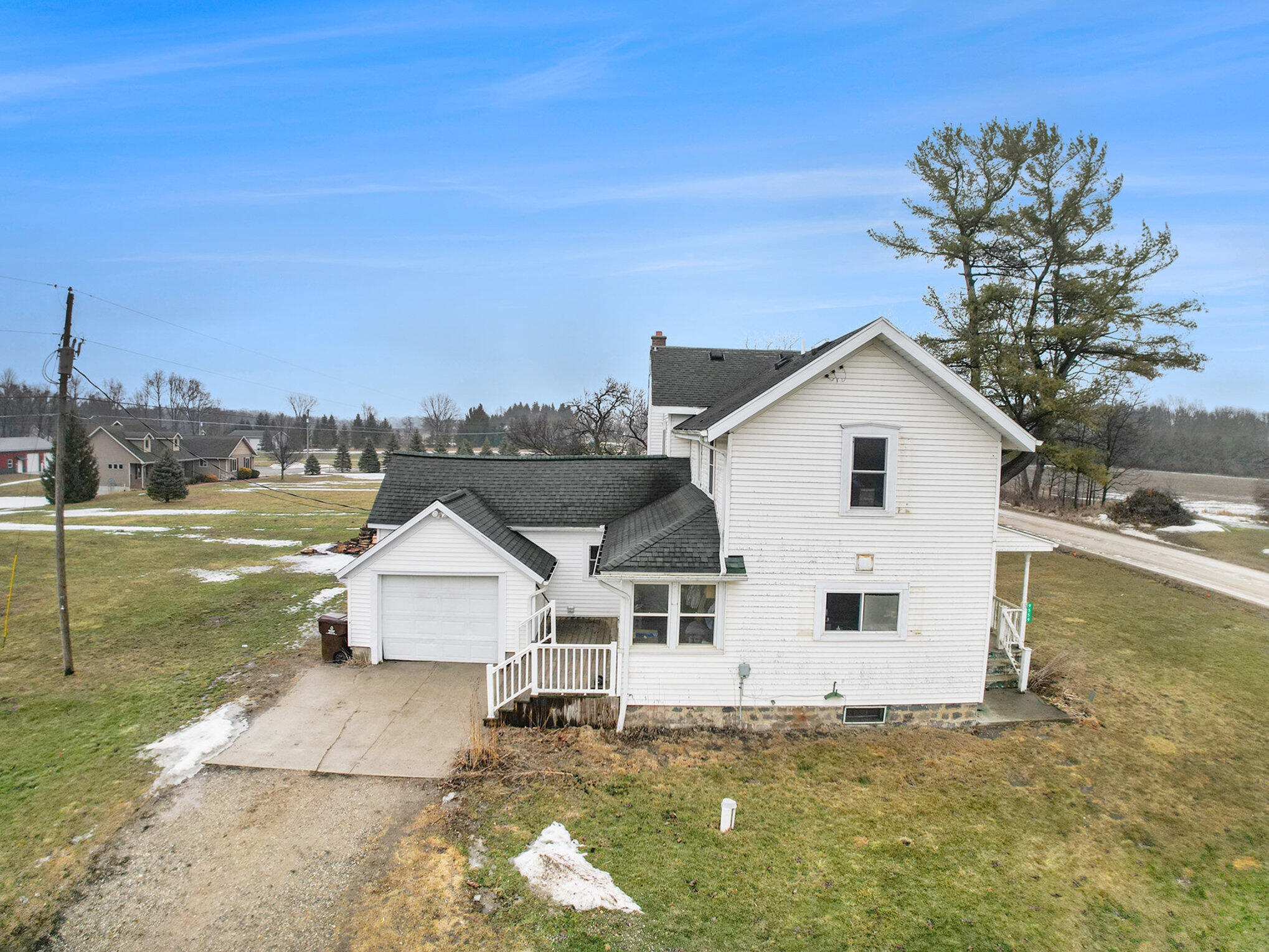 9559 Towner Road Portland, MI 48875 - Photo 3 of 30 3