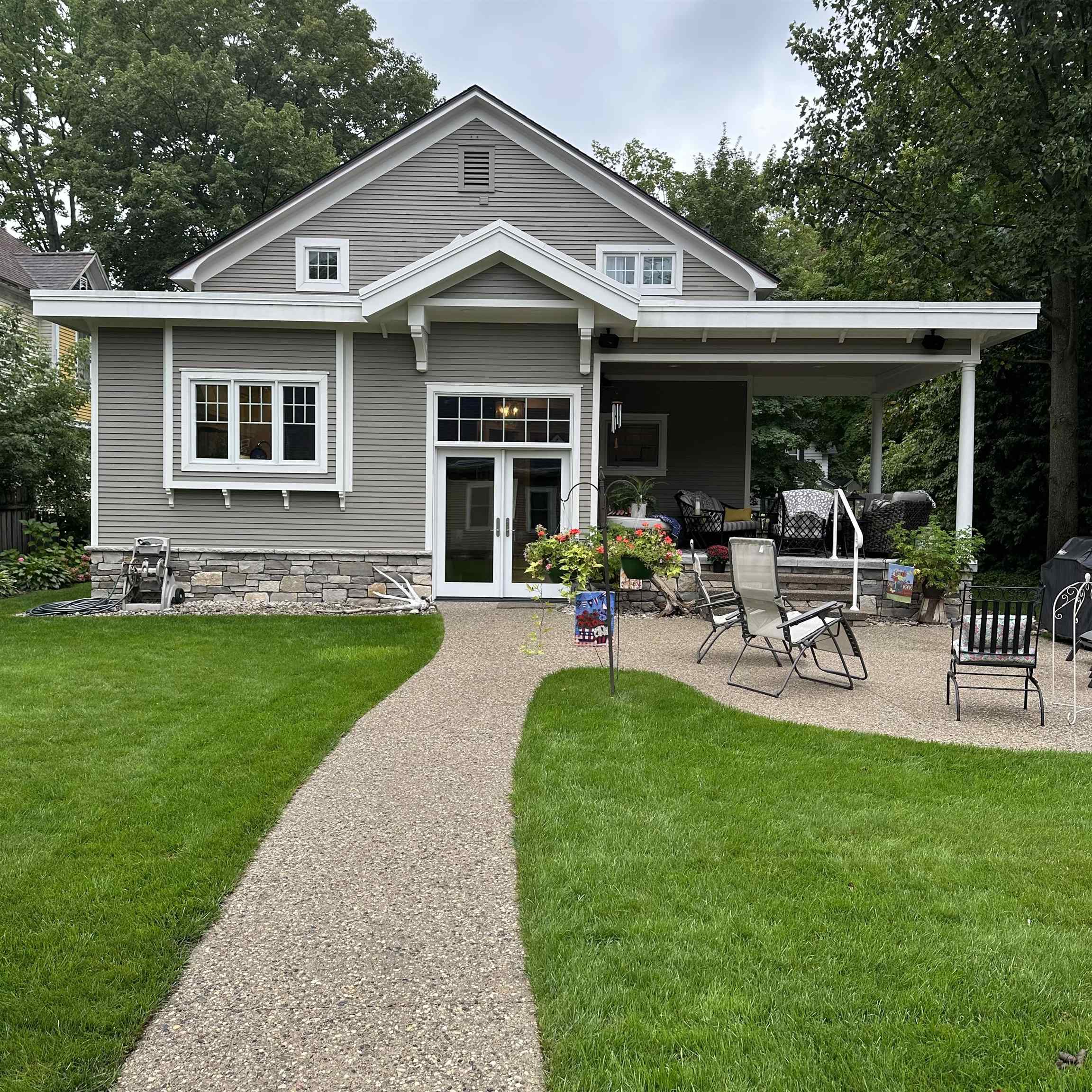 614 Fifth Street Traverse City, MI 49684 - Photo 1 of 9