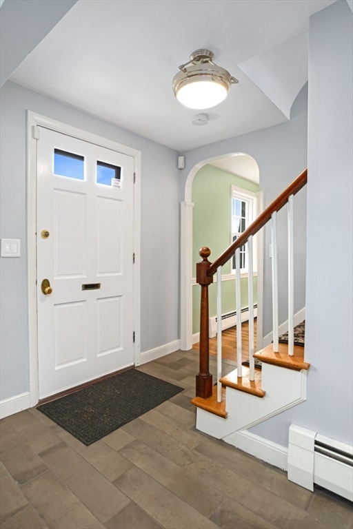 78 Boston Rock Road Melrose, MA 02176 - Photo 3 of 38 Gallery Image 3