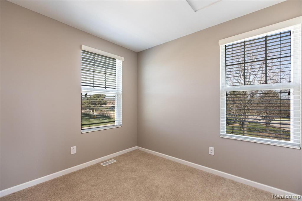 851 Barclay Circle Rochester Hills, MI 48307 - Photo 13 of 22