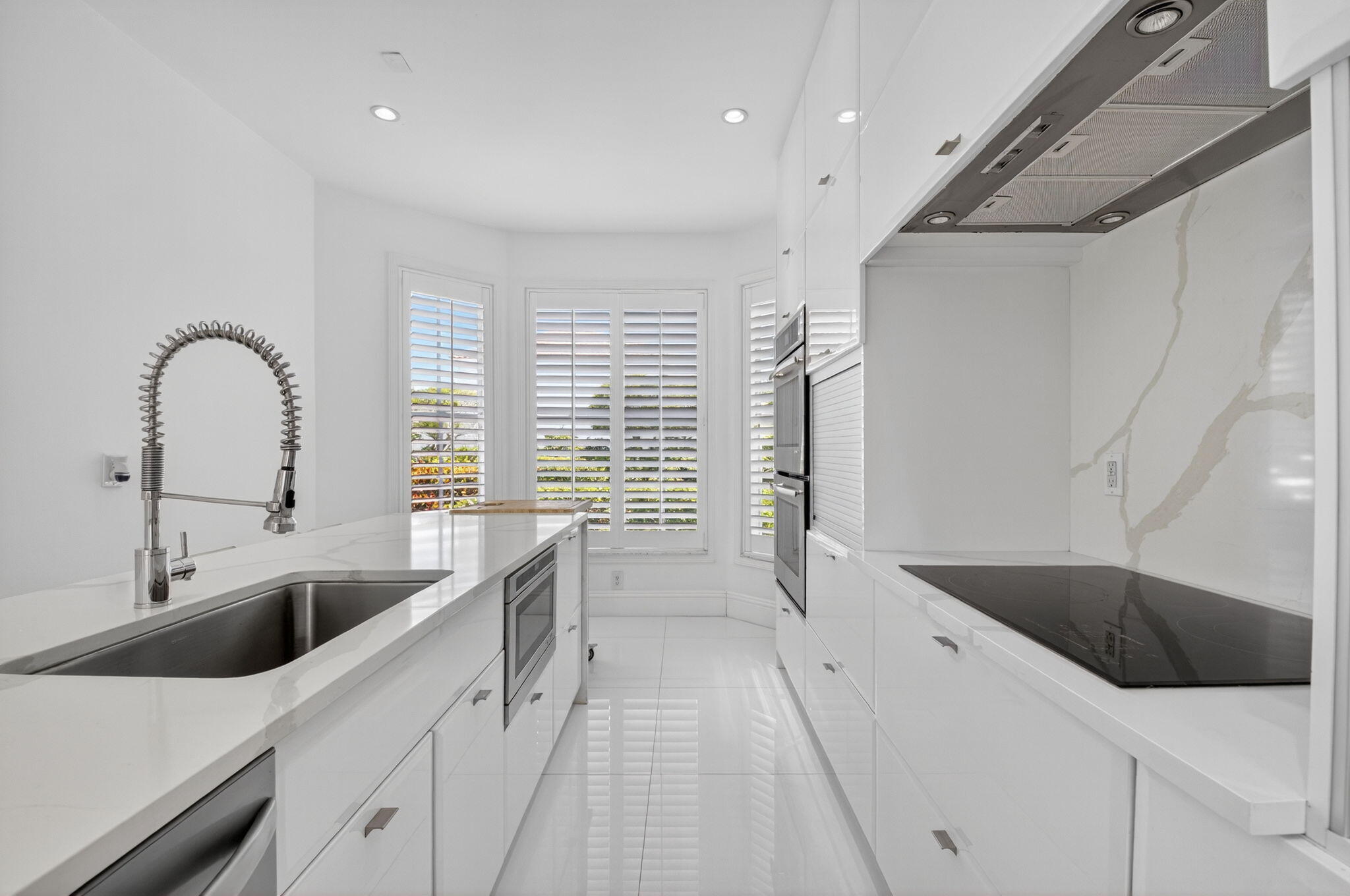 4145 Northwest 58th Lane Boca Raton, FL 33496 - Photo 6 of 48 Kitchen