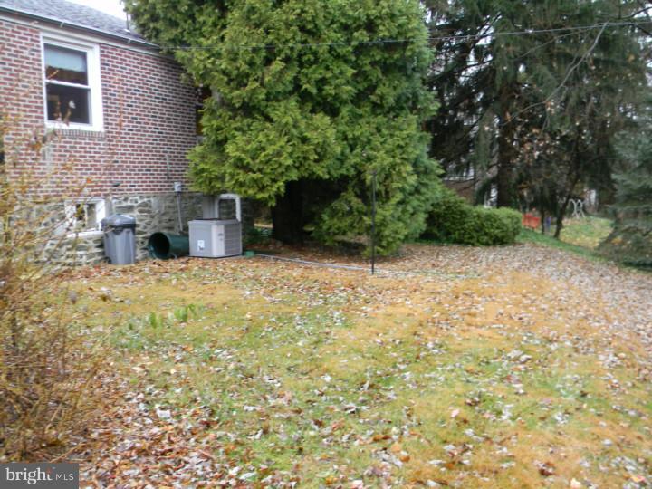 11 East Garden Road Broomall, PA 19008 - Photo 14 of 18 Gallery Image 14