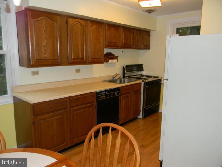 11 East Garden Road Broomall, PA 19008 - Photo 10 of 18 Gallery Image 10
