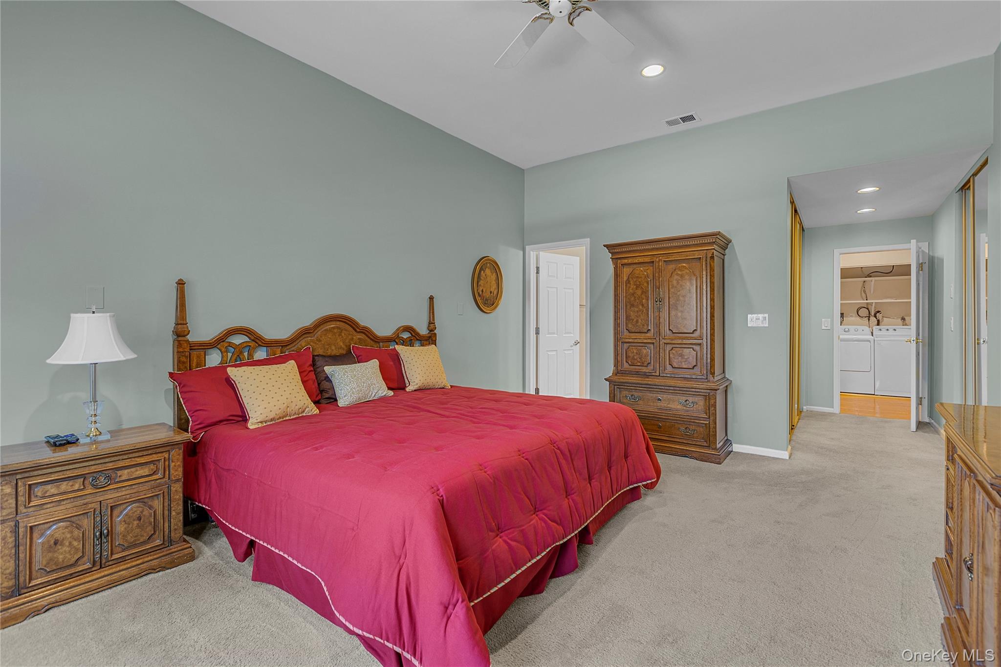 51 Hidden Ridge Drive Syosset, NY 11791 - Photo 13 of 23