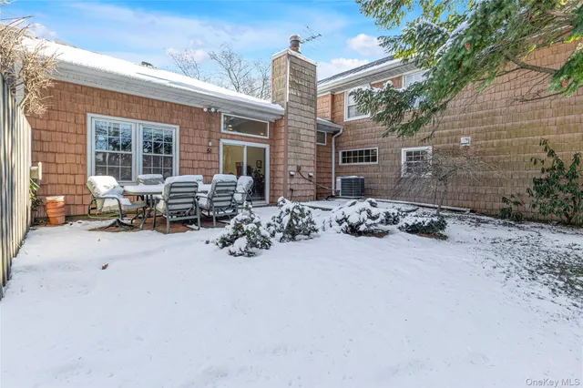 $710,000 | 51 Hidden Ridge Drive, Syosset, NY 11791