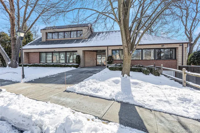 $710,000 | 51 Hidden Ridge Drive, Syosset, NY 11791