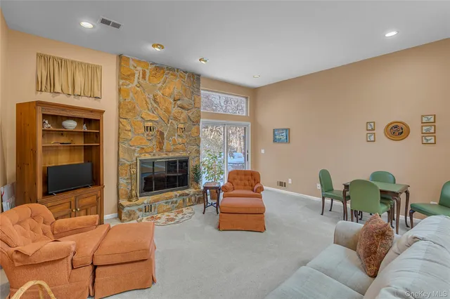 $710,000 | 51 Hidden Ridge Drive, Syosset, NY 11791