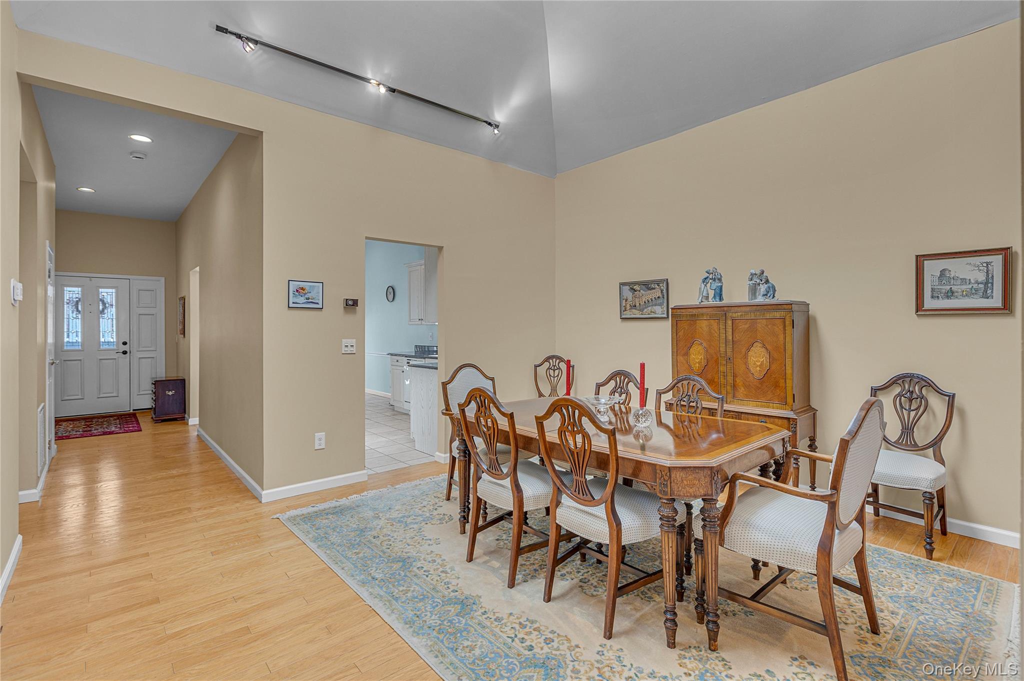 51 Hidden Ridge Drive Syosset, NY 11791 - Photo 8 of 23