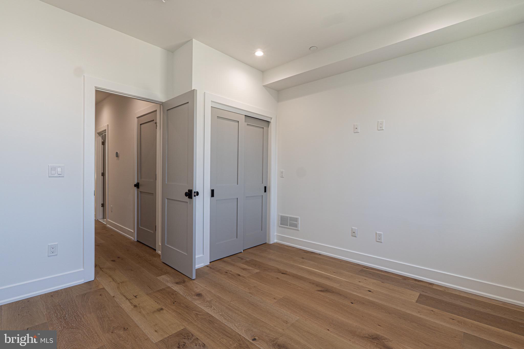 505 Mercy Street Philadelphia, PA 19148 - Photo 17 of 23 Bedroom 3