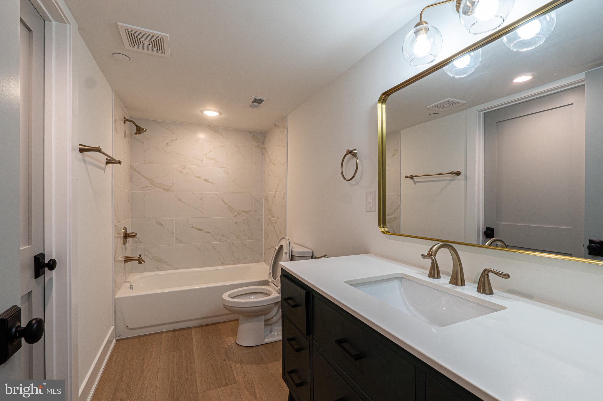 505 Mercy Street Philadelphia, PA 19148 - Photo 18 of 23 Basement Bath