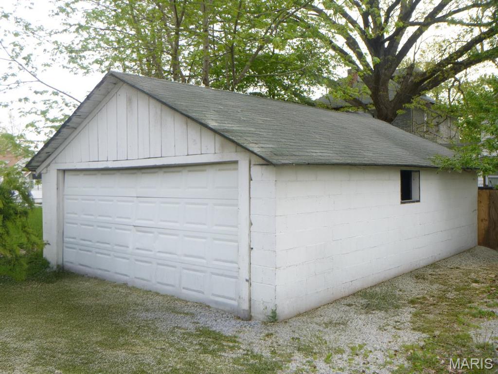 120 North Sycamore Street Centralia, IL 62801 - Photo 2 of 3