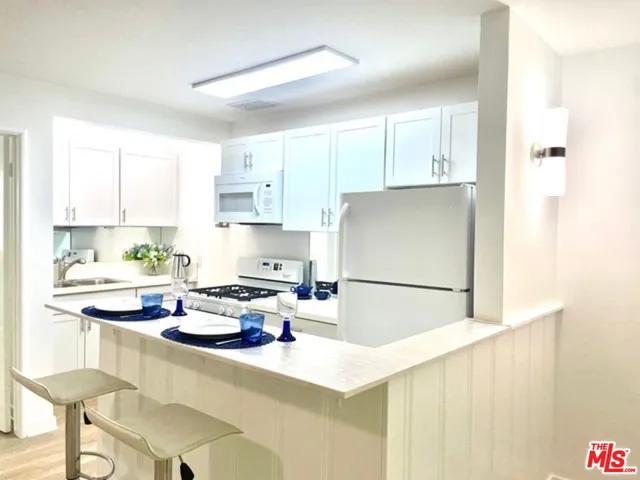 $2,695,000 | 1453 South Westgate Avenue, Los Angeles, CA 90025