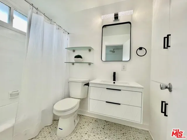 $2,695,000 | 1453 South Westgate Avenue, Los Angeles, CA 90025