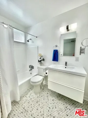 $2,695,000 | 1453 South Westgate Avenue, Los Angeles, CA 90025