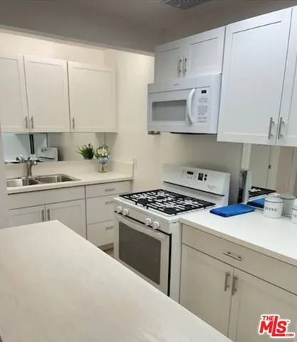 $2,695,000 | 1453 South Westgate Avenue, Los Angeles, CA 90025