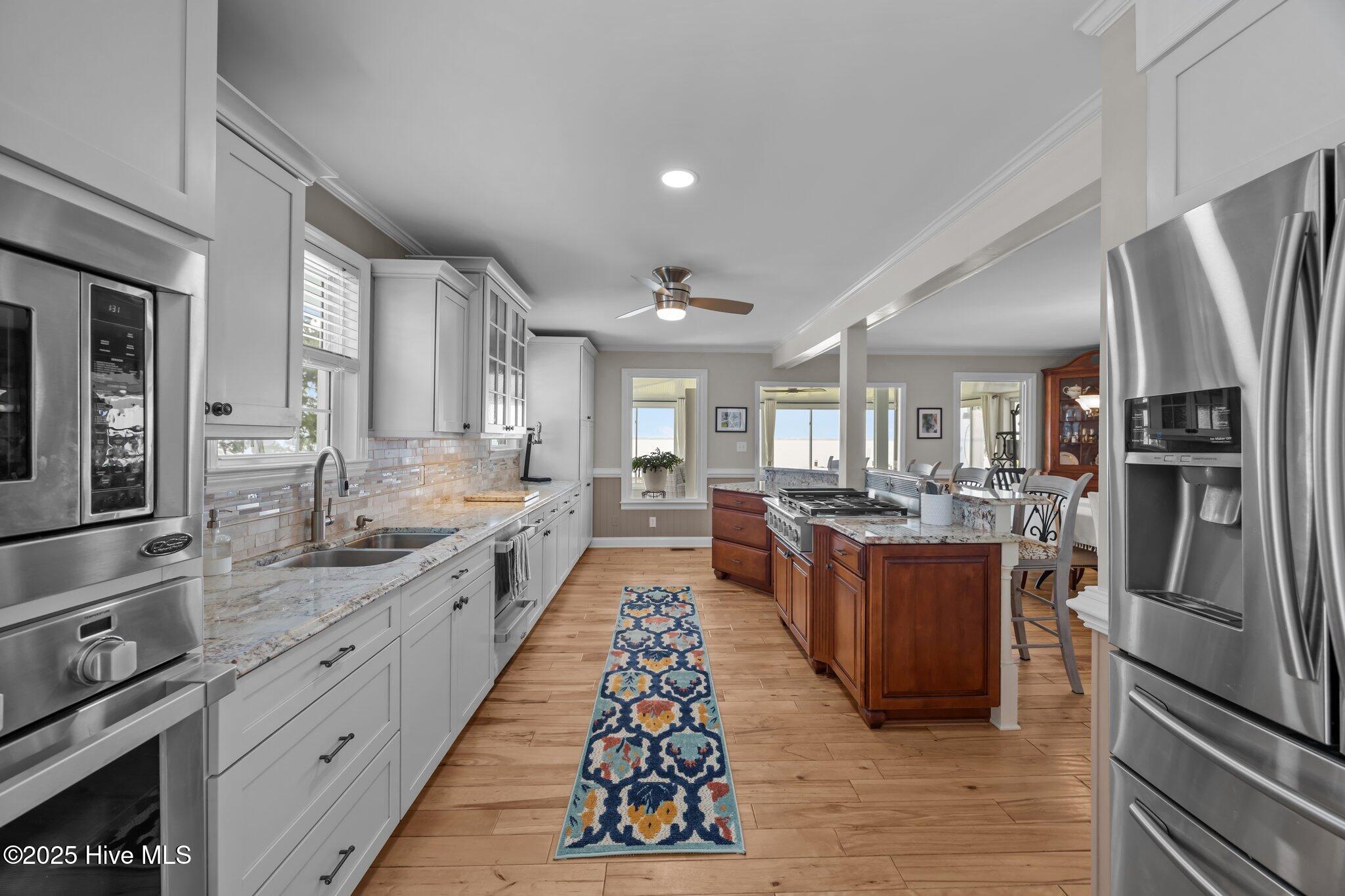 171 Low Tide Road Bath, NC 27808 - Photo 11 of 63 Gourmet Kitchen
