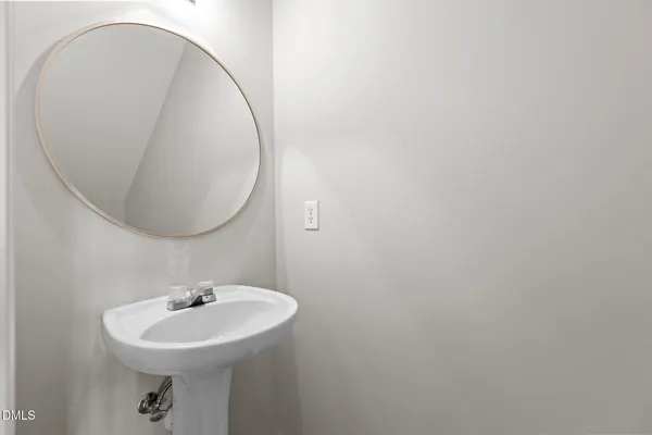 $1,595 | 8340 City Loft Court, Raleigh, NC 27613